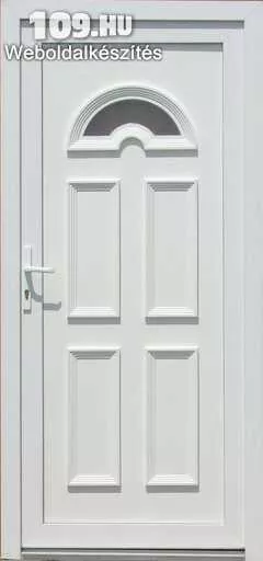 Műanyag bejárati ajtó (Chala 1) 